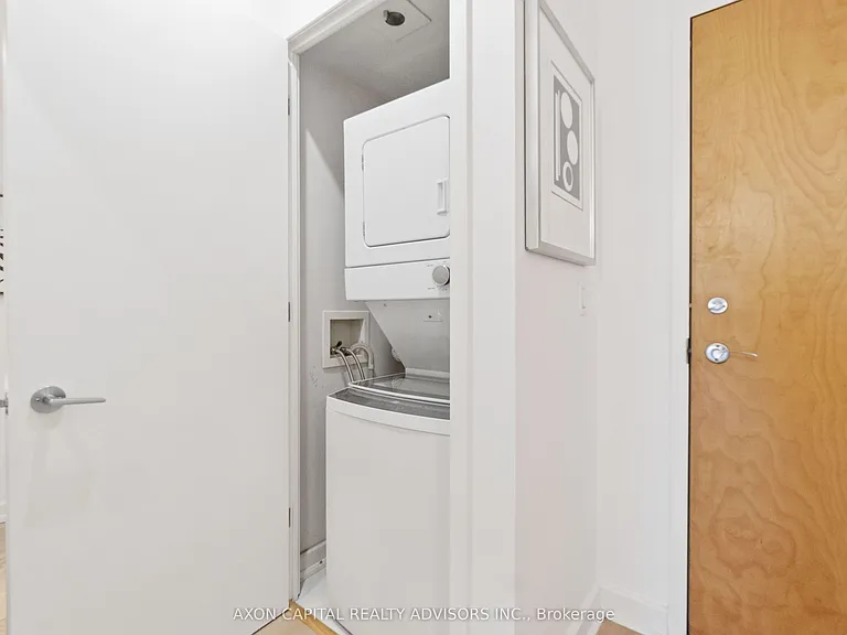 350 Wellington St W #G04 — Photo 24