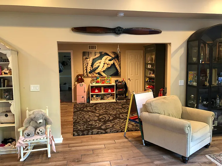 7847 Midday Ln — Photo 40