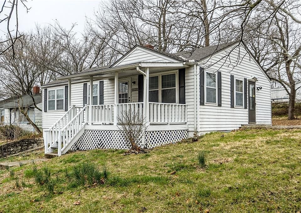 1st image of 3828 Hardy Ave
