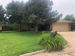 8432 NW 11th St, Oklahoma City, OK 73127