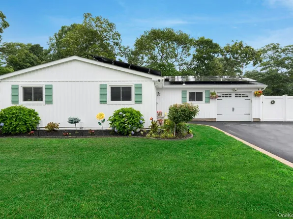 75 Presford Drive, Shirley, NY 11967