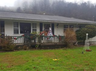 3650 Crossroads Rd, Fairview, WV 26570