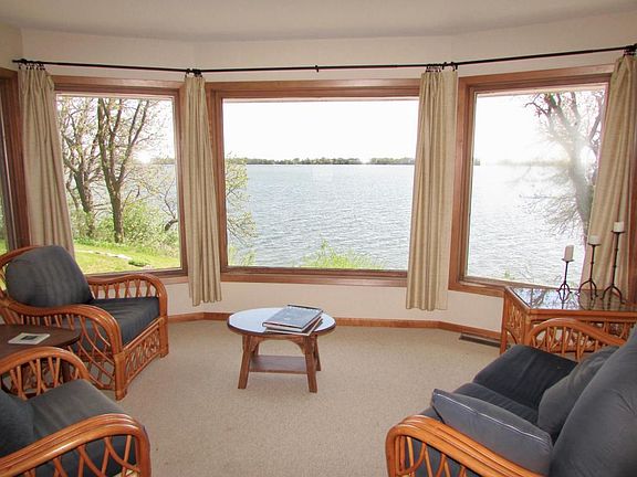 5th image of 152 Country Club Dr