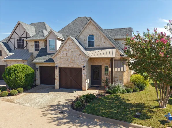 2541 Vineyard Dr, Granbury, TX 76048