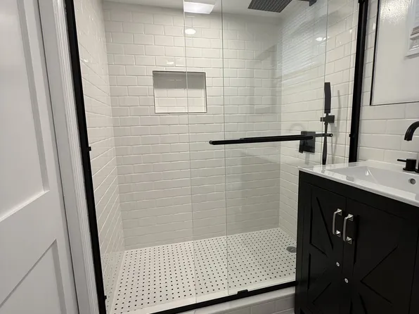 2240 Lafayette St, Bellmore, NY 11710