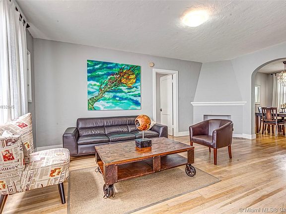 4th image of 1604 Pennsylvania Ave APT 2