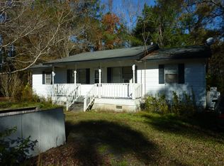 168 Leahs Loop, Greeleyville, SC 29056