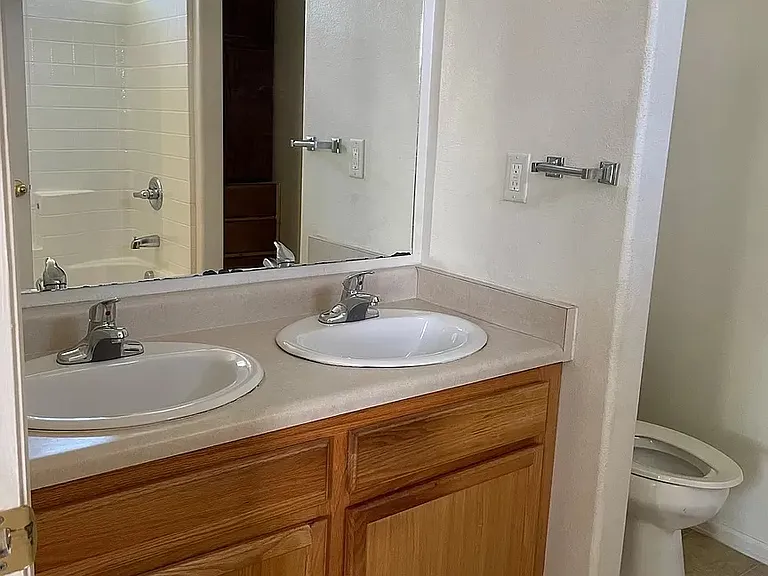 800 Cow Bell Ct — Photo 9