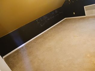 570 W 8th St, Colby, KS 67701