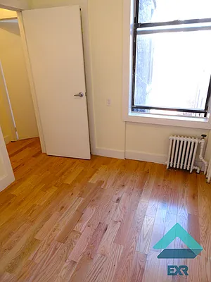 Rented by EXR | media 20