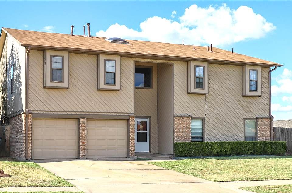 1st image of 5303 NW Rotherwood Dr