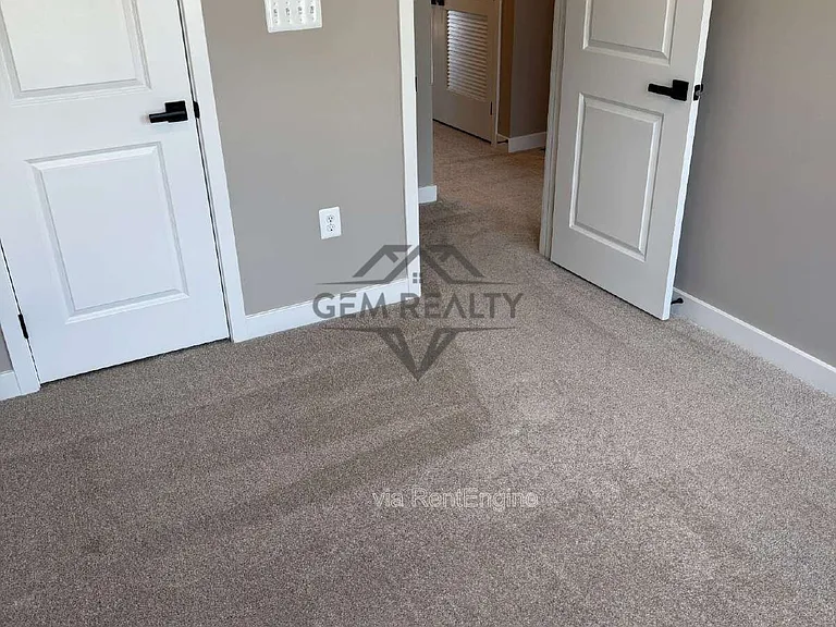 8700 Stevenson Ln — Photo 50