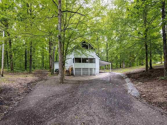 4th image of 385 Westwood Acres Dr