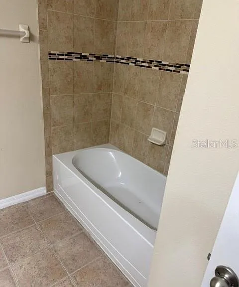 8627 Corinthian Way — Photo 27