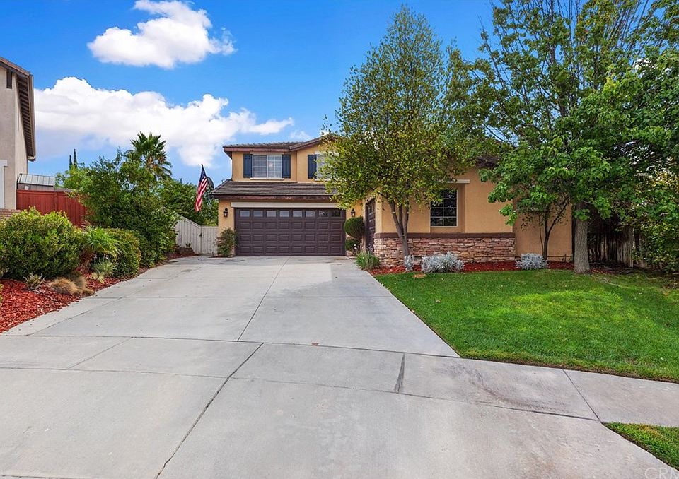1st image of 42740 Oak View Pl