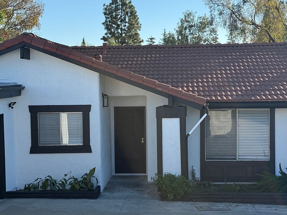 1st image of 634 E La Veta Ave