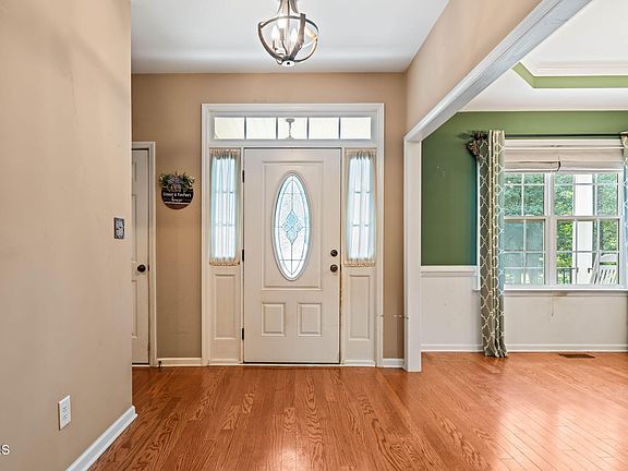 5th image of 120 Green Way