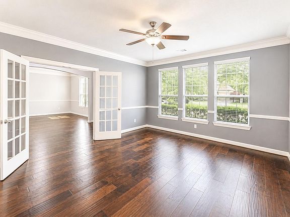 3rd image of 7810 Trinity Hills Ln