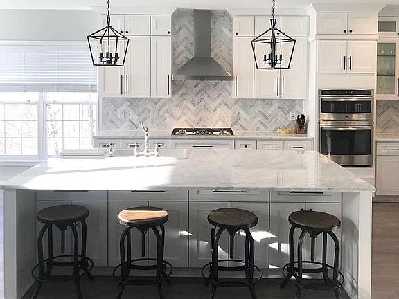 Newly Renovated Kitchen