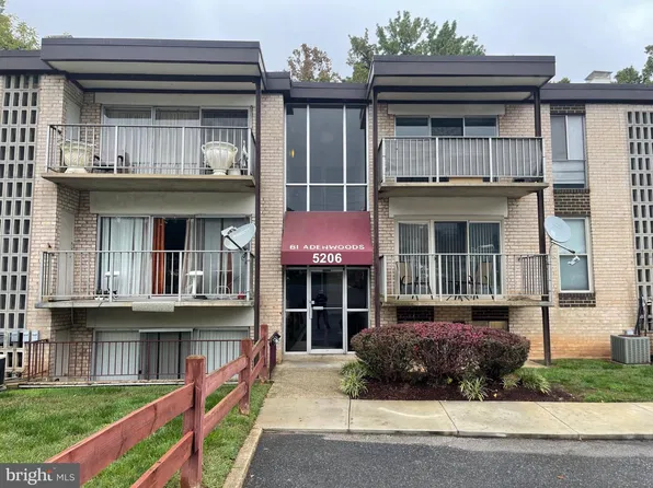 5206 Newton St APT 204, Bladensburg, MD 20710