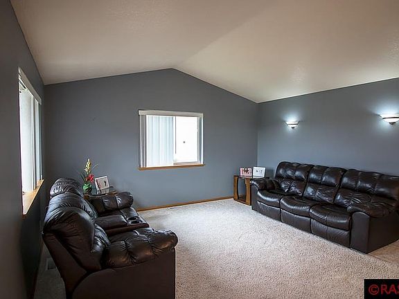4th image of 105 Sakatah Ln