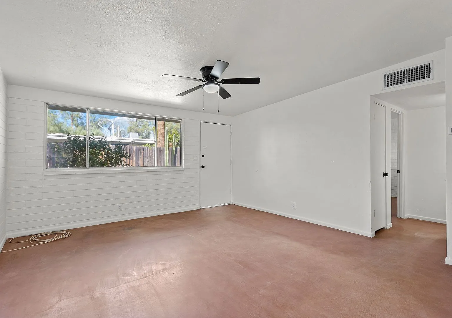 1515 Blacklidge — Photo 3