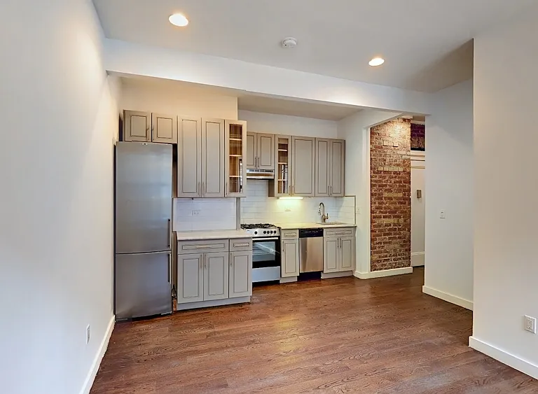 410 Eastern Pkwy #J2 — Photo 1
