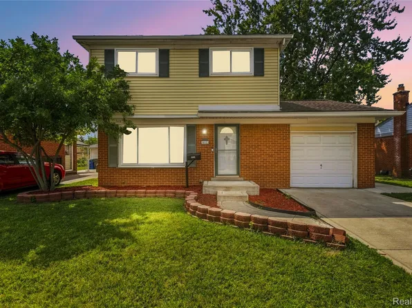 30523 Grandview Ave, Westland, MI 48186