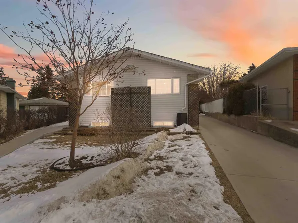 4023 86th St NW, Edmonton, AB T6K 1H3