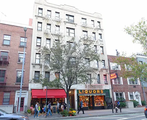 Rented by Peter Ashe | media 14