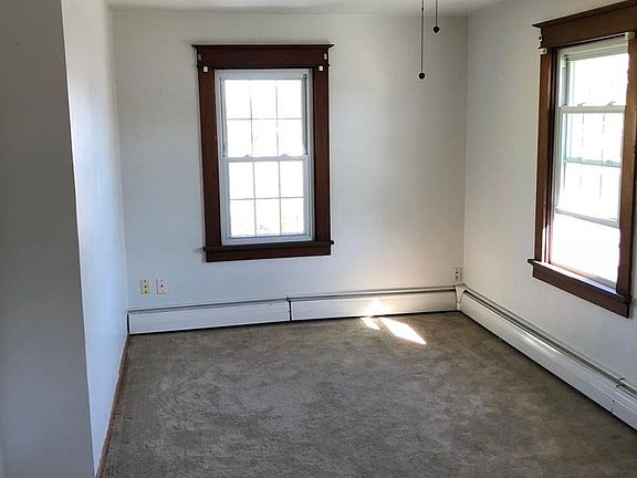 3rd image of 547 E Acton Ave #1