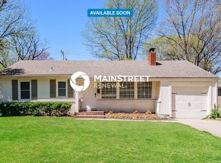 7724 Fontana St, Prairie Village, KS 66208