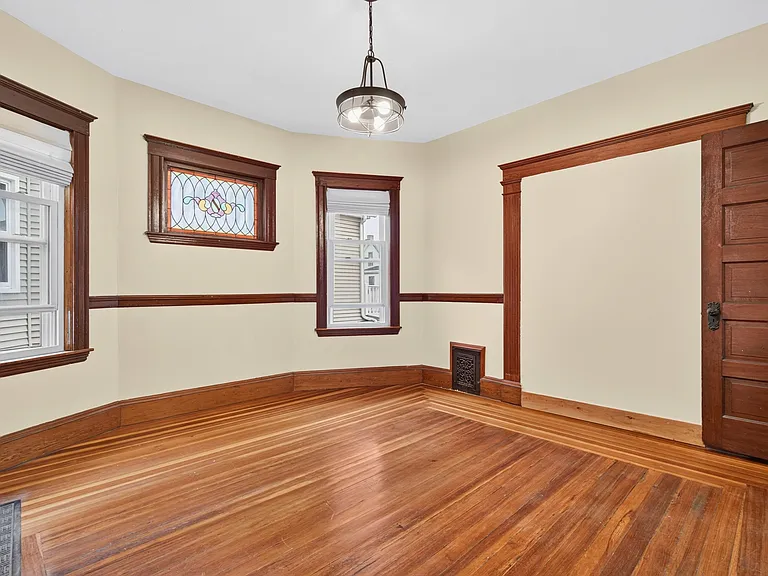 45 Edwin St #2 — Photo 6