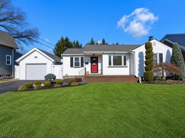 55 14Th Ave, Elmwood Park Boro, NJ 07407