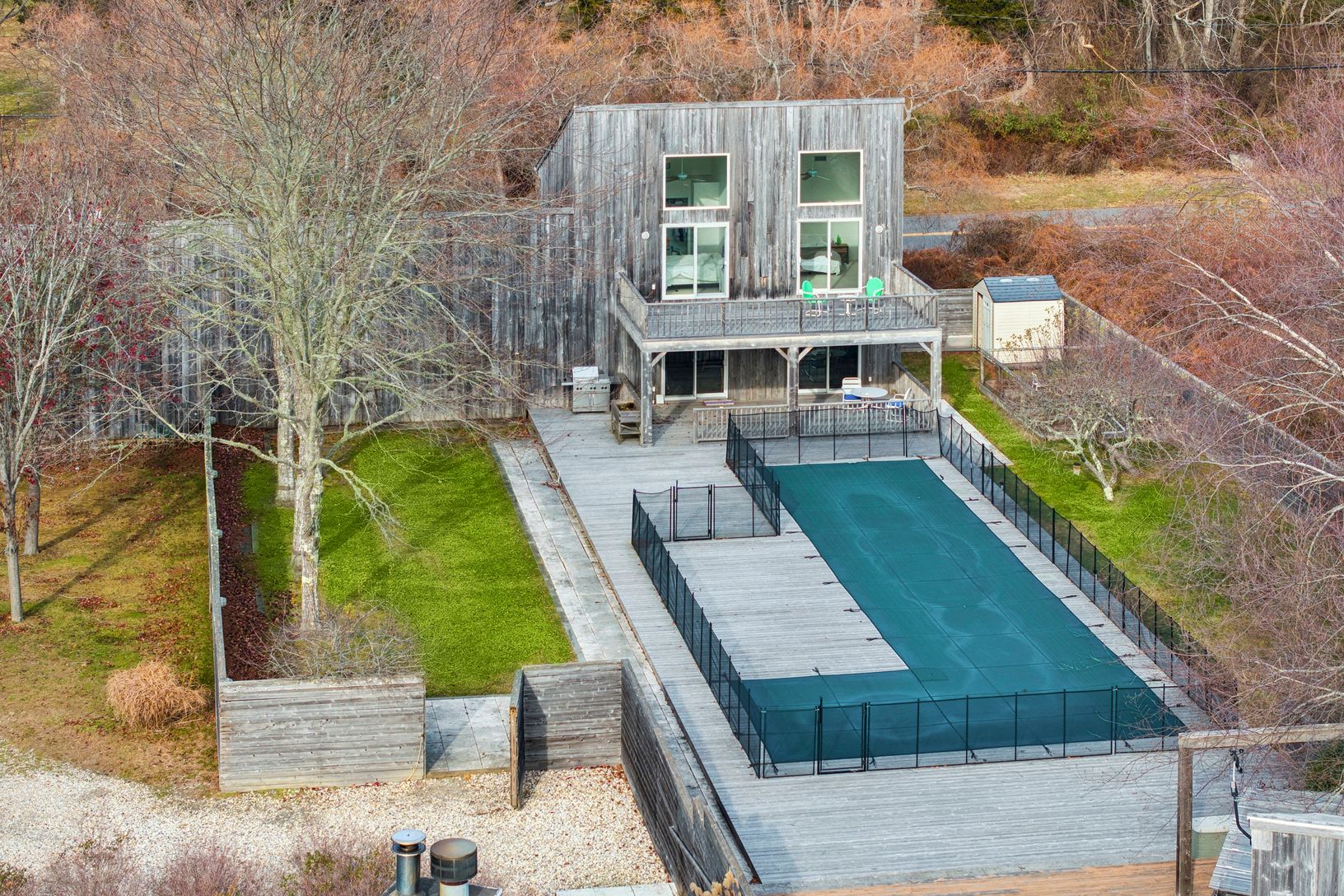  Pool Separates House from Casita 