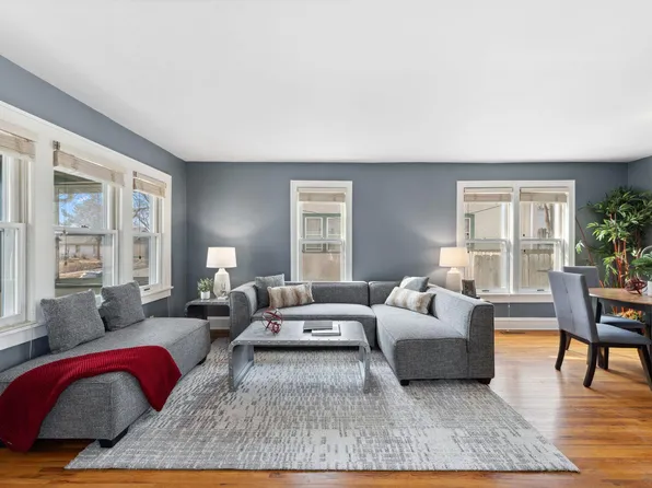 2751 Sheridan Ave N, Minneapolis, MN 55411