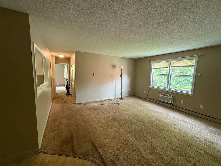 109 Niles Hill Rd #D — Photo 2