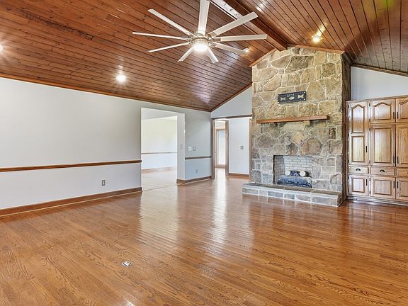 5th image of 81 Oliver Ln