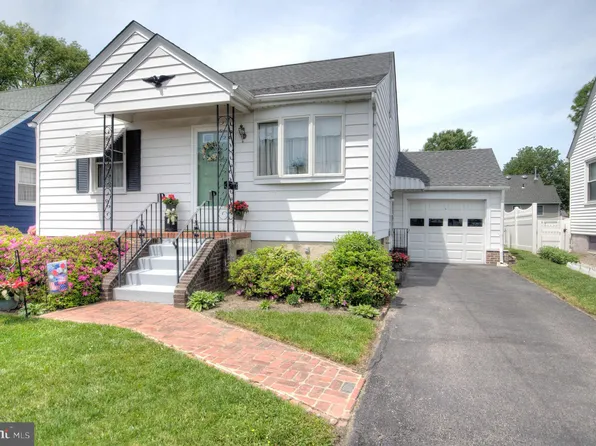 135 6th Ave, Mount Ephraim, NJ 08059