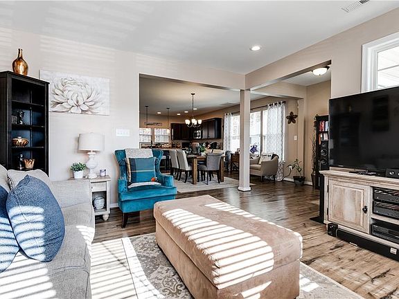 5th image of 2448 Marions Ln