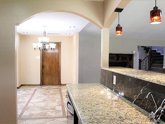 4th image of 2014 Glenbrook Meadows Dr