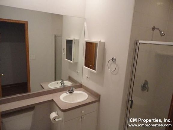 3rd image of 2715 N Wayne Ave #1SS