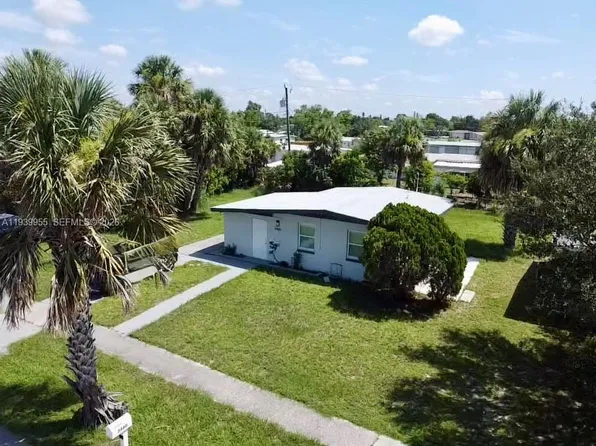 3460 Normandy Dr, Pt Charlotte, FL 33952