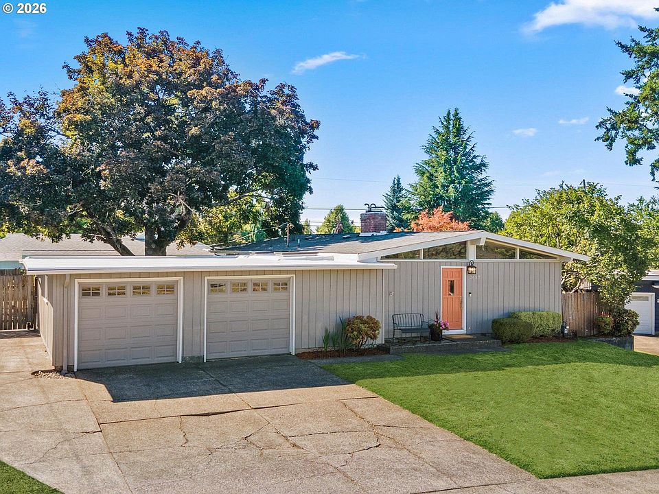 1st image of 2637 NE 138th Pl