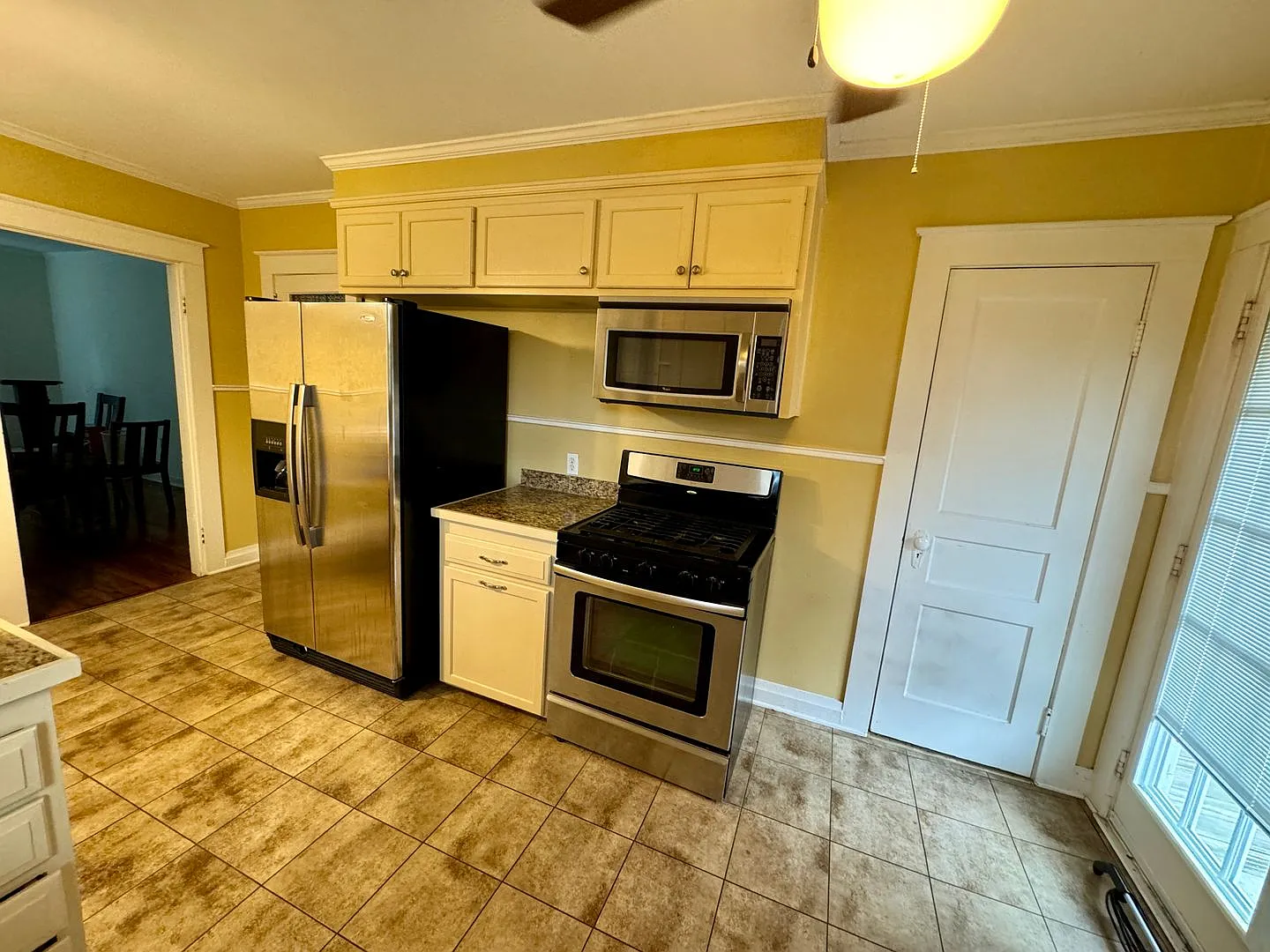 Must See this 3/2 Cottage Home 3712 Hyacinth Ave. Near LSU Lakes — Photo 2