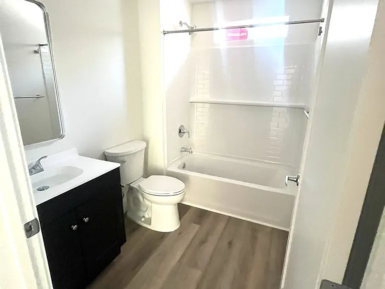424 South St #B — Photo 9