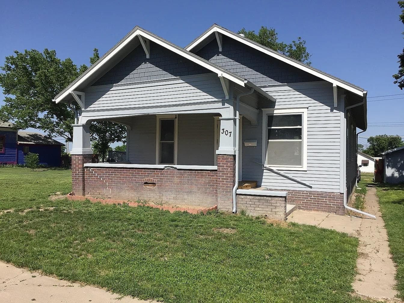 307 E 6th St, Mccook, NE 69001 MLS 32723 Zillow