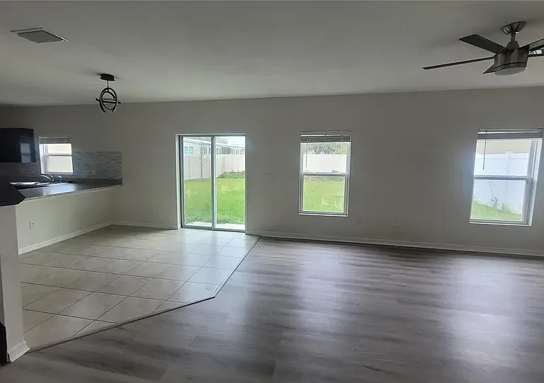 10118 Candleberry Woods Ln — Photo 20