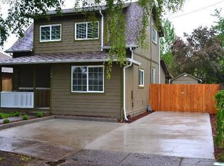 904 S River St, Newberg, OR 97132