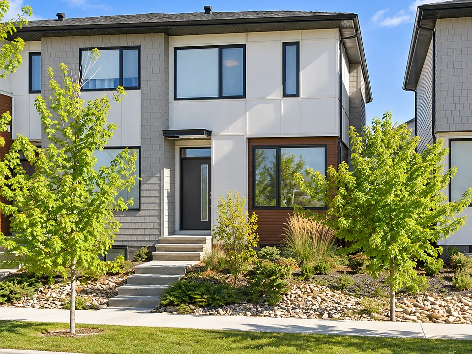 138 Homestead Blvd NE